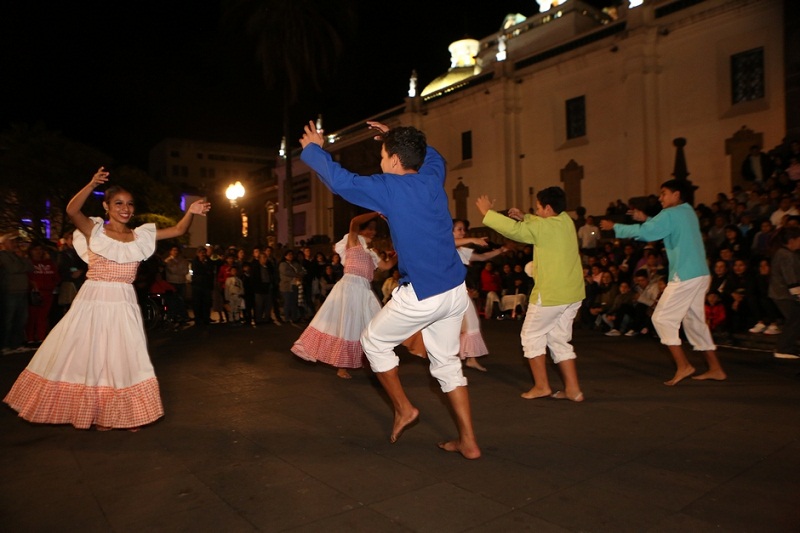 DANZANTES