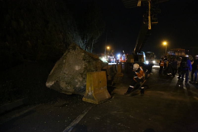 EXTRACCIÓN ROCA AVENIDA SIMÓN BOLÍVAR