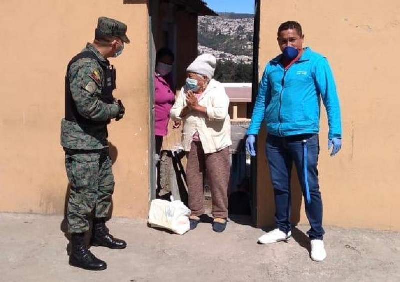 ENTREGA DE KITS