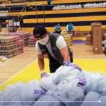 Personal del SIPAQ colabora en el centro acopio de la UPS