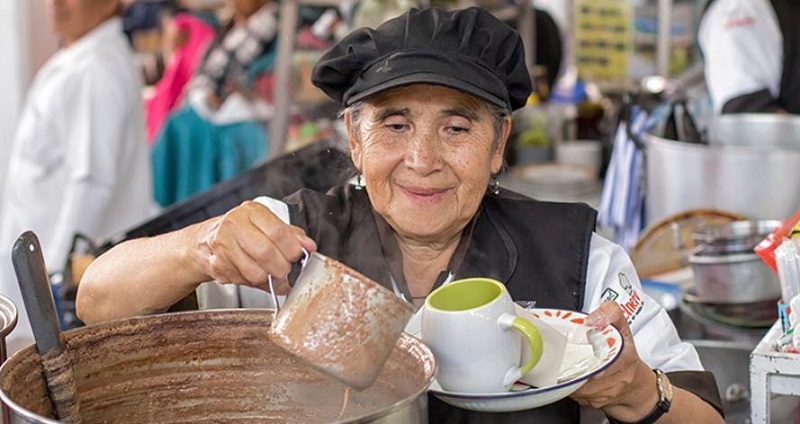 Un festejo en confinamiento, feliz día a las madres