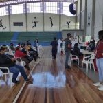 Comerciantes se vacunan