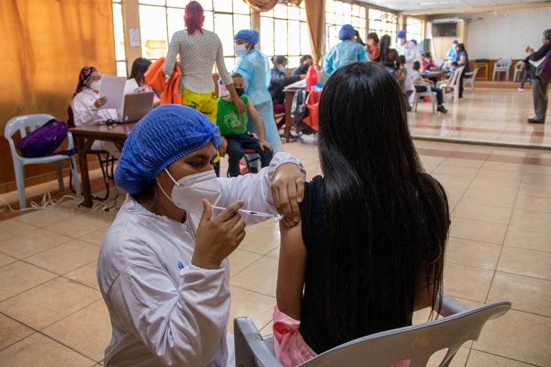 Vacunación estudiantes Marquesa de Solanda