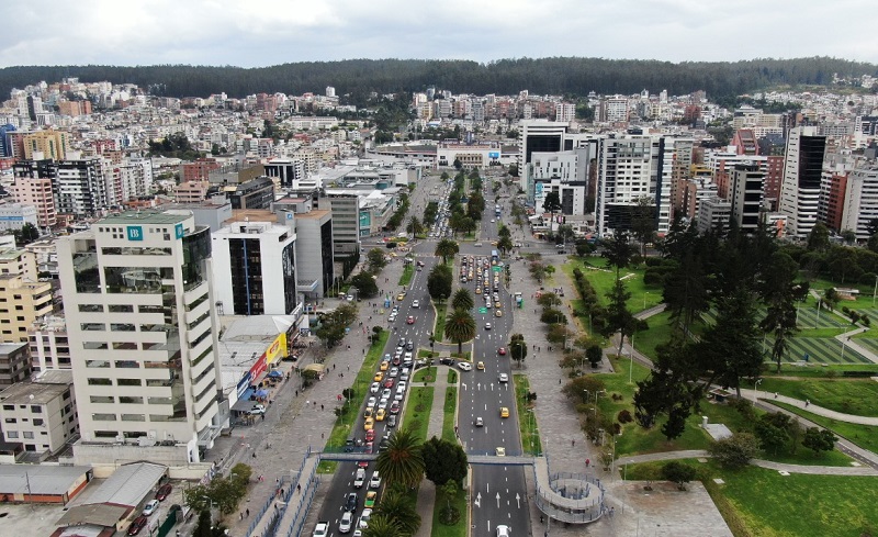 Metro rinde homenaje a Quito