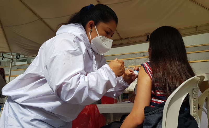 Vacunación en feriado de carnaval
