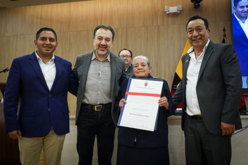 Concejo Metropolitano otorgó la Mención de Honor Marieta de Veintimilla a atletas paralímpicos y a emprendedora tradicional