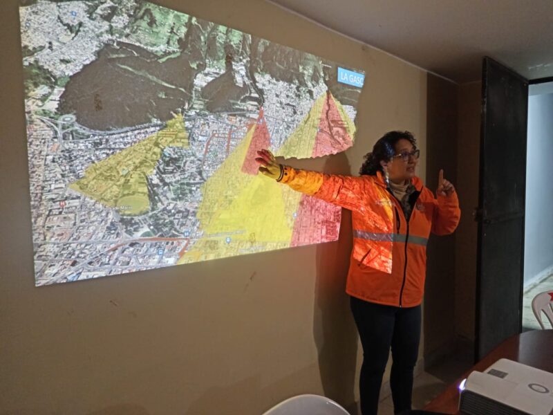 La Comuna y Pambachupa se preparan para simulacro frente a movimientos en masa