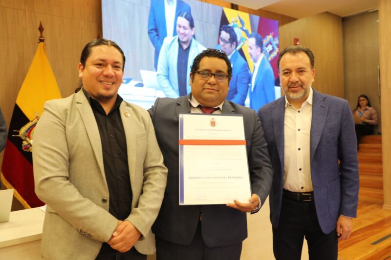 Concejo Metropolitano rinde homenaje al Conservatorio Superior Nacional de Música