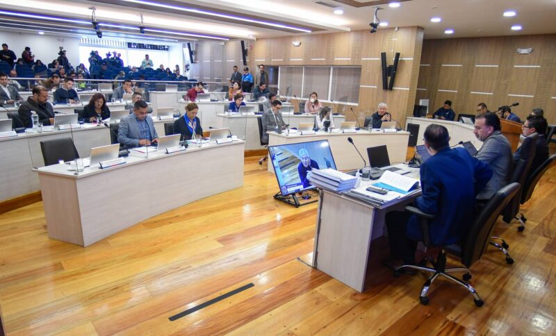 Concejo Metropolitano aceptó el pago en bonos del 45% de la deuda del Gobierno