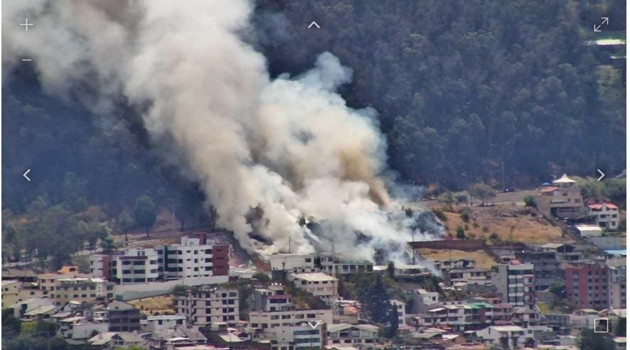 Quema de desechos en La Gasca fue controlada tras oportuna respuesta de Bomberos de Quito
