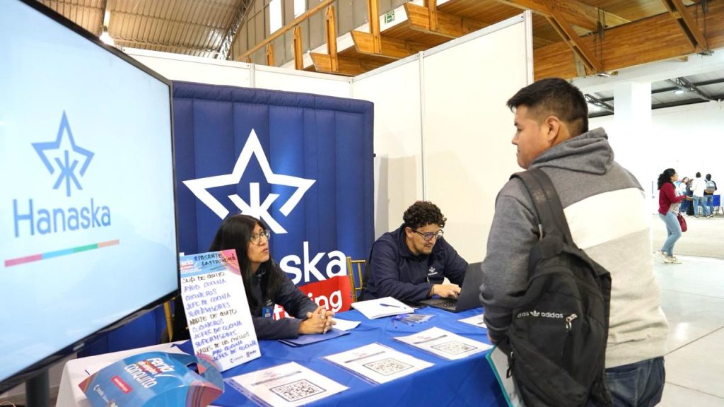 ¿Un título es suficiente para conseguir empleo? ConQuito revela qué habilidades buscan las empresas en la capital 